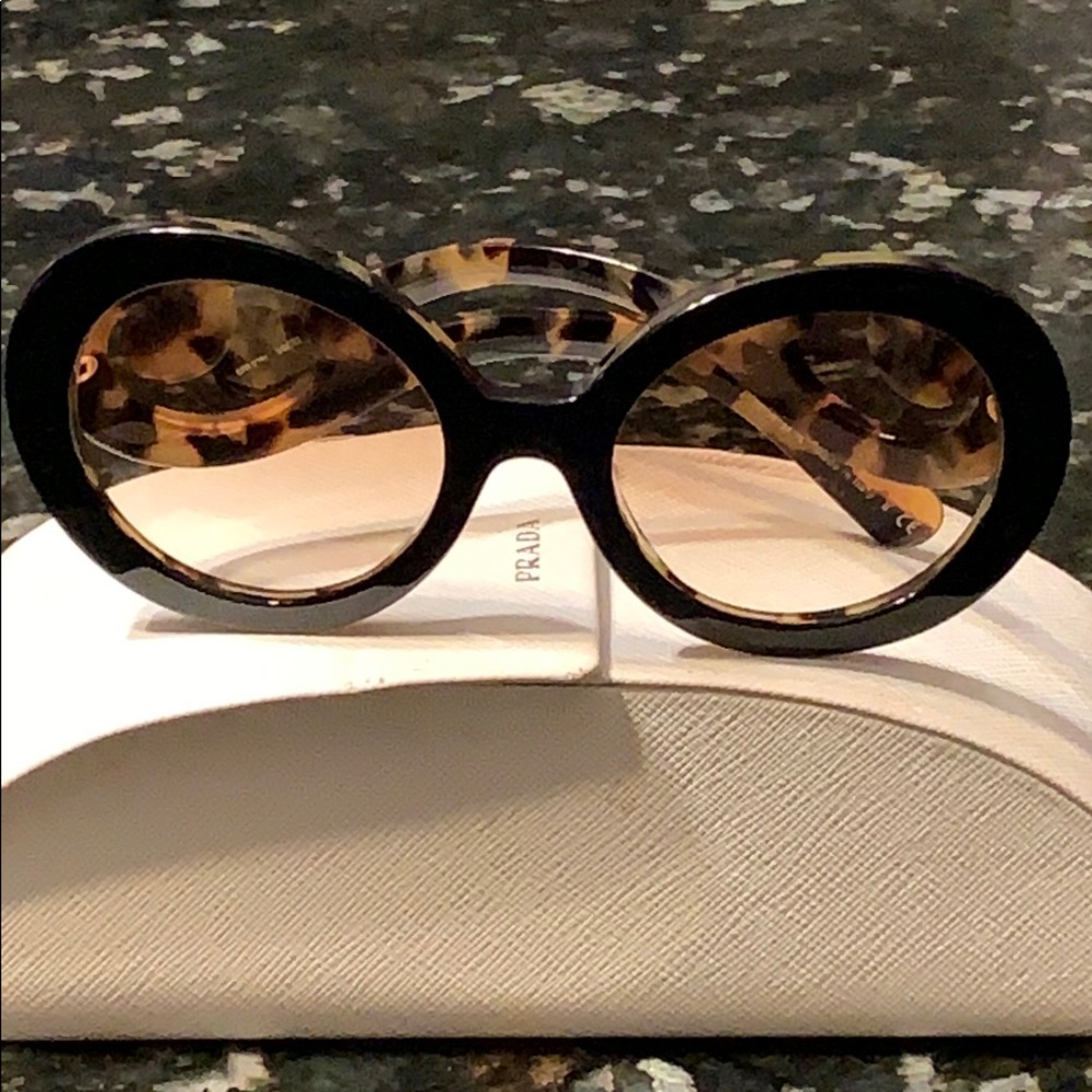 Prada oversized sunglasses new